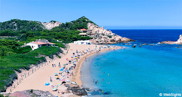 Cala Pregonda, la magia del norte de Menorca